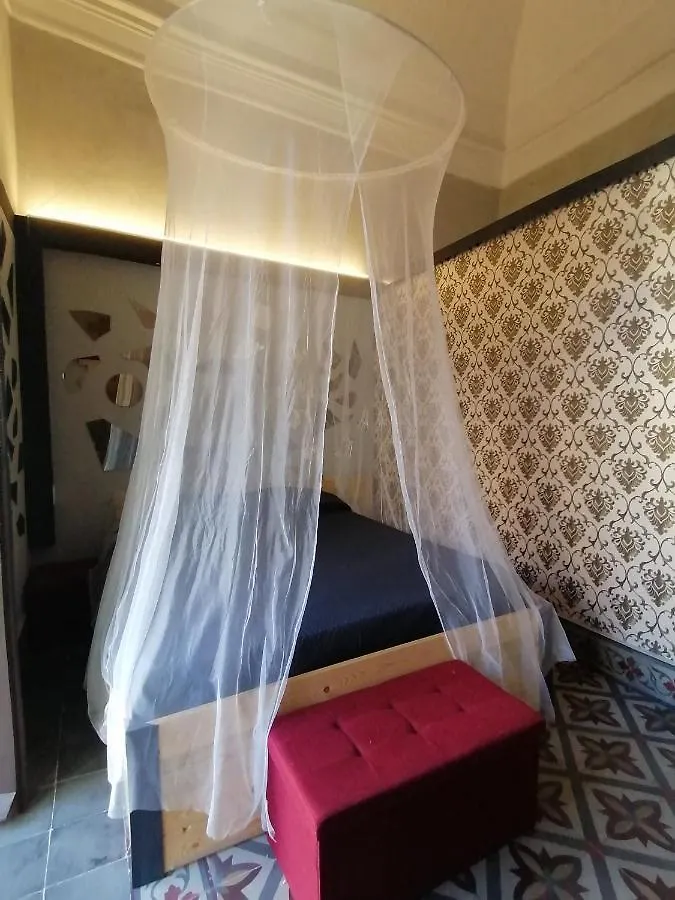 L'Antico Palazzo Rooms Katanya 0*,  İtalya