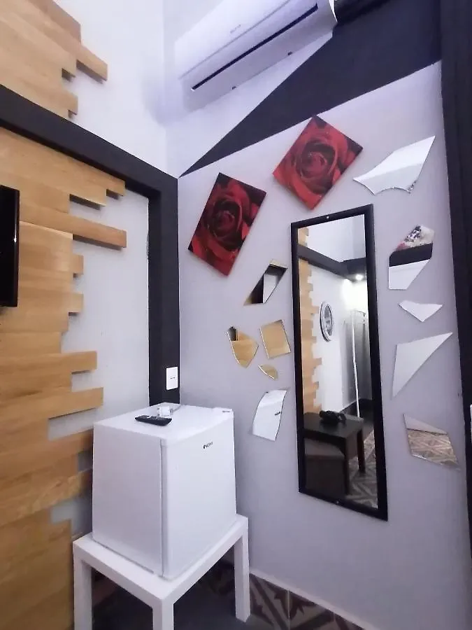 Konukevi L'Antico Palazzo Rooms Katanya İtalya