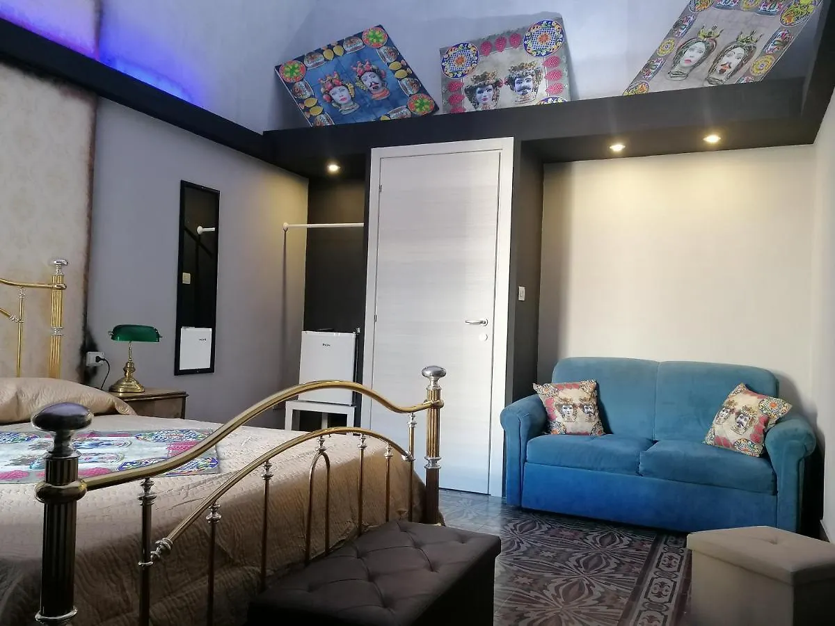 L'Antico Palazzo Rooms Katanya